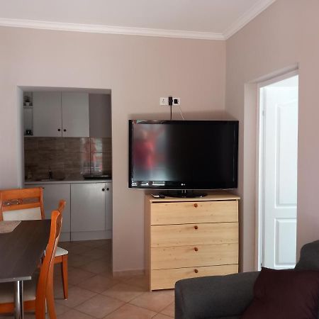Hanna Apartman Apartment บาลาตอนแลลเล ภายนอก รูปภาพ