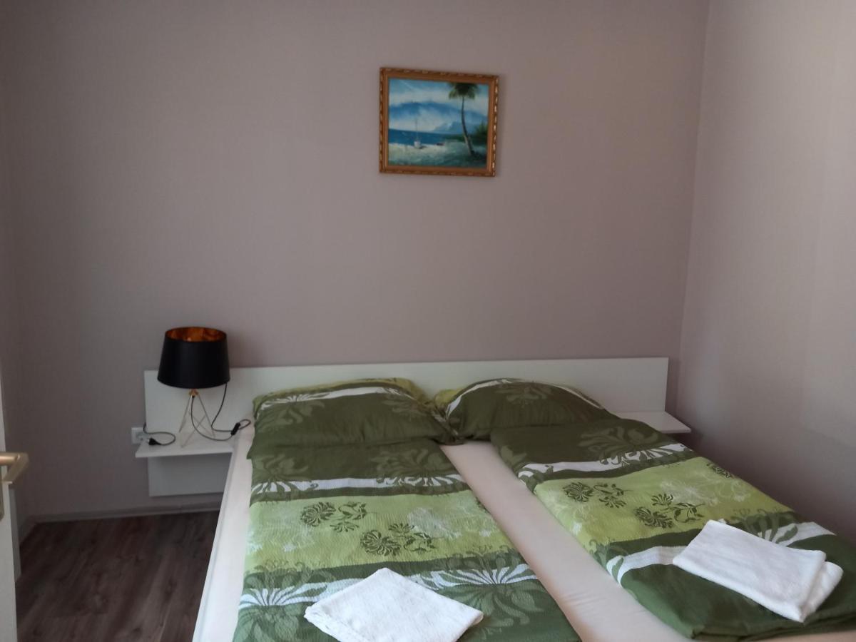 Hanna Apartman Apartment บาลาตอนแลลเล ภายนอก รูปภาพ