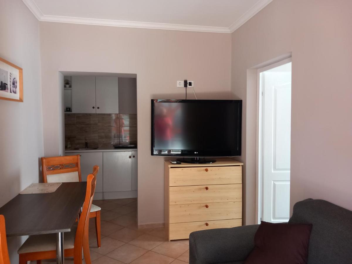 Hanna Apartman Apartment บาลาตอนแลลเล ภายนอก รูปภาพ